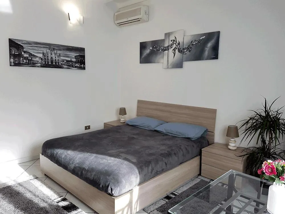 B&B Diva Milan 0*,